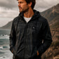 Cortaviento COA color camuflado negro, chaqueta liviana para surf y outdoor — vista frontal